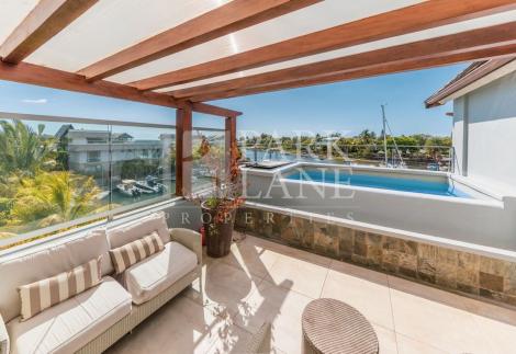 Unique RES Marina penthouse