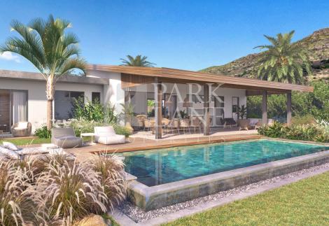 Villa Hibiscus 1 – Contemporary Elegance and Refined Tropical Living