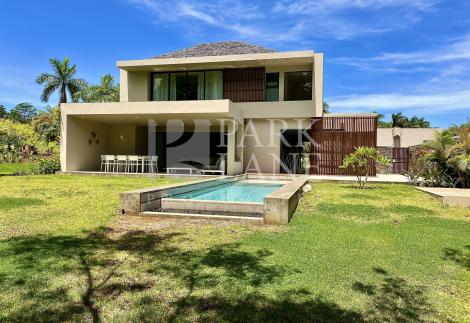 Luxury contemporary golf villa for sale fully furnished in the heart of heritage Villas Valriche