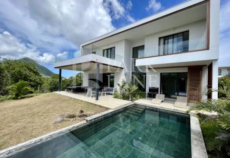 Contemporary PDS villa on corner plot