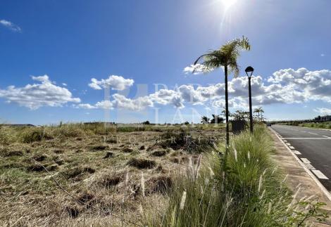  Ideally located Residential Plot with Mountain Views in Gated Community