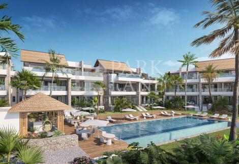 3-Bedroom Penthouse + Office – Ultra-Luxury Coastal Living with Panoramic Views and Flexible Space