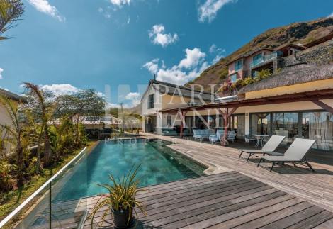 RES exceptional villa on the mountain