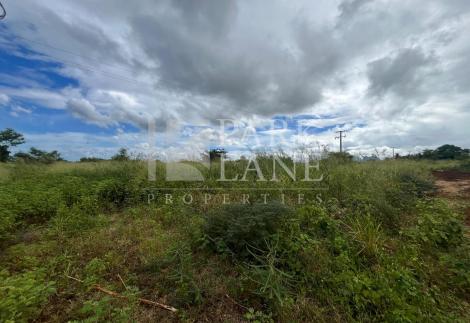 Agricultural land near Serenis
