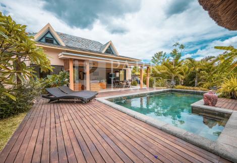 Enchanting Balinese Villa Amidst the Majestic West Coast Mountains