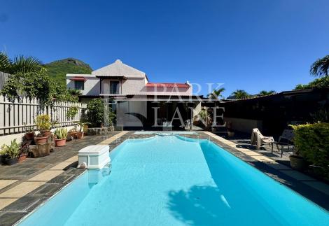 Charming family home with private bar and pool