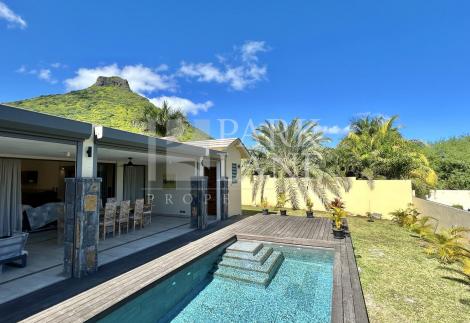 Brand-New 4-Bedroom Villa with Pool in Tamarin – Ready to Move In