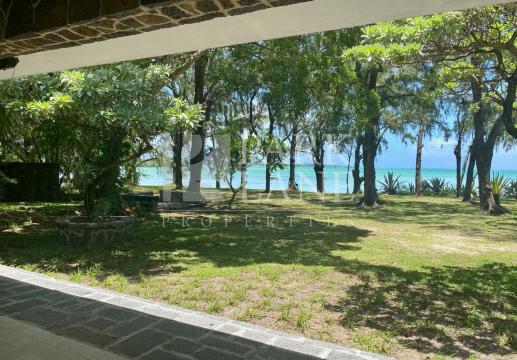 Exceptional site for this beach house