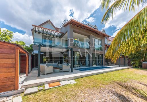 Exquisite Marina Sanctuary with Private Pool and Scenic River Views 