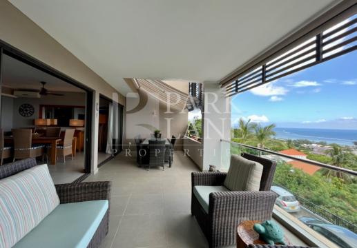 Penthouse avec vue magnifique sur la mer