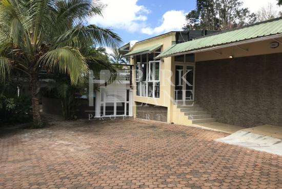 House in a peaceful residential area of Floreal
