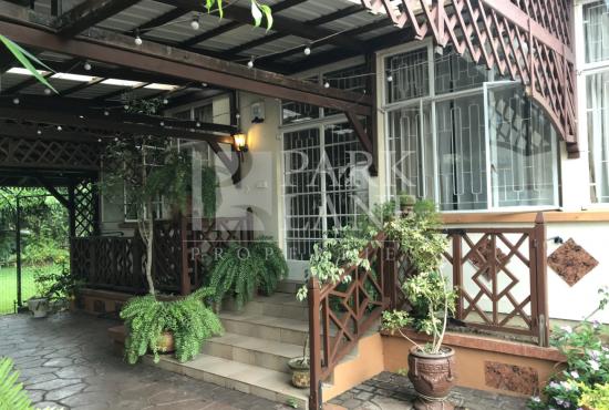 House in good location in Curepipe