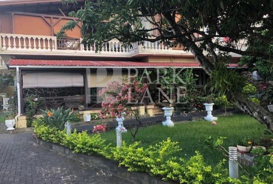 Spacious Familly house in Quatre Bornes
