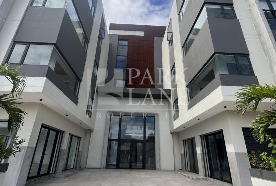 Modern and secure office space in the heart of Ebene – 1,165 m