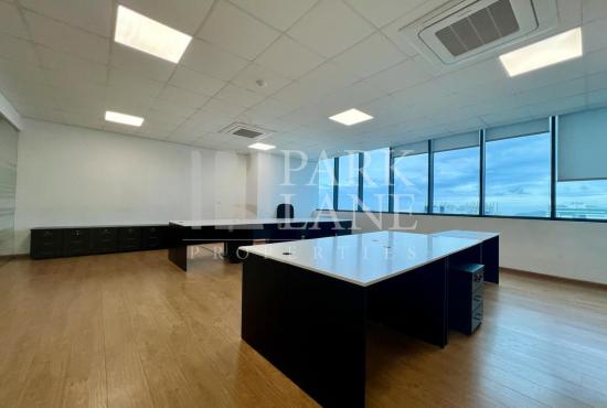  Partly fitted out office 331 m2 on the 12th Floor