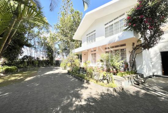 Charming 3-Bedroom House for Sale in Floreal