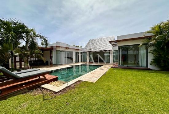 Beautiful property nestled in a quiet and residential environment.
