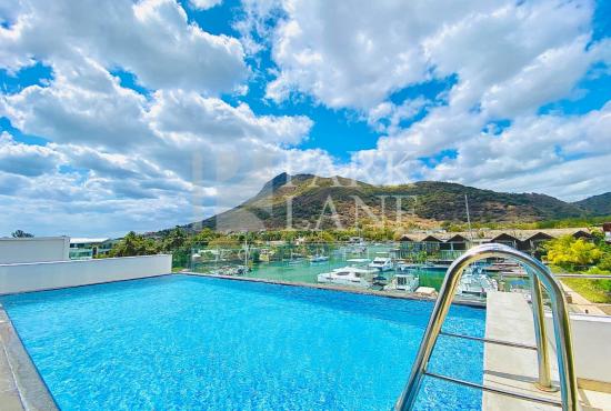 Spacieuse villa de 5 chambres avec vue imprenable sur la marina !!!