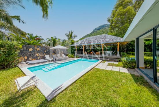 Villa 28 – Prestige & Privacy in a Prime West Coast Setting