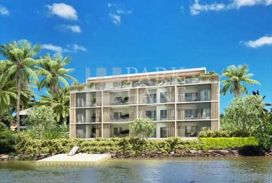 2-Bedroom Apartment with Terrace – Marina View, Black River