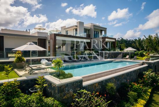 Villa à Anahita: Luxe Moderne avec Vue Imprenable sur le Fairway