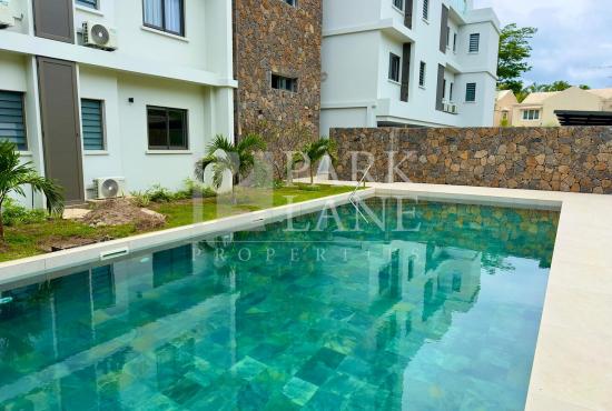 Elegant Beachside Living at La Preneuse