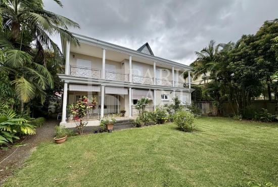 Charming colonial-style home with garden and views in Floreal