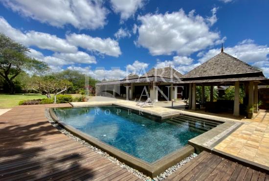 Prestigious IRS Villa with Cottage in Tamarina