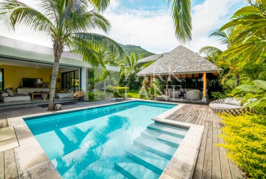 Villa 33 – Contemporary Comfort & Tropical Elegance in Rivière Noire