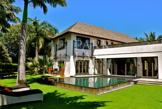 Exclusive and luxury 4 bedroom villa in  Anahita & Four Seasons Resort