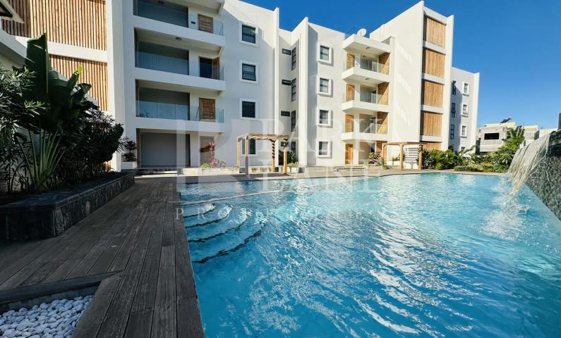 Brand new modern apartment for sale in a nice complex in Péreybère