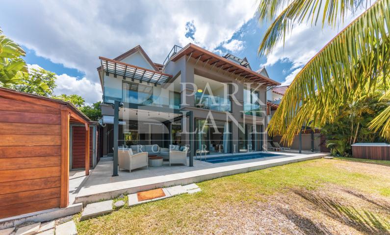Exquisite Marina Sanctuary with Private Pool and Scenic River Views 